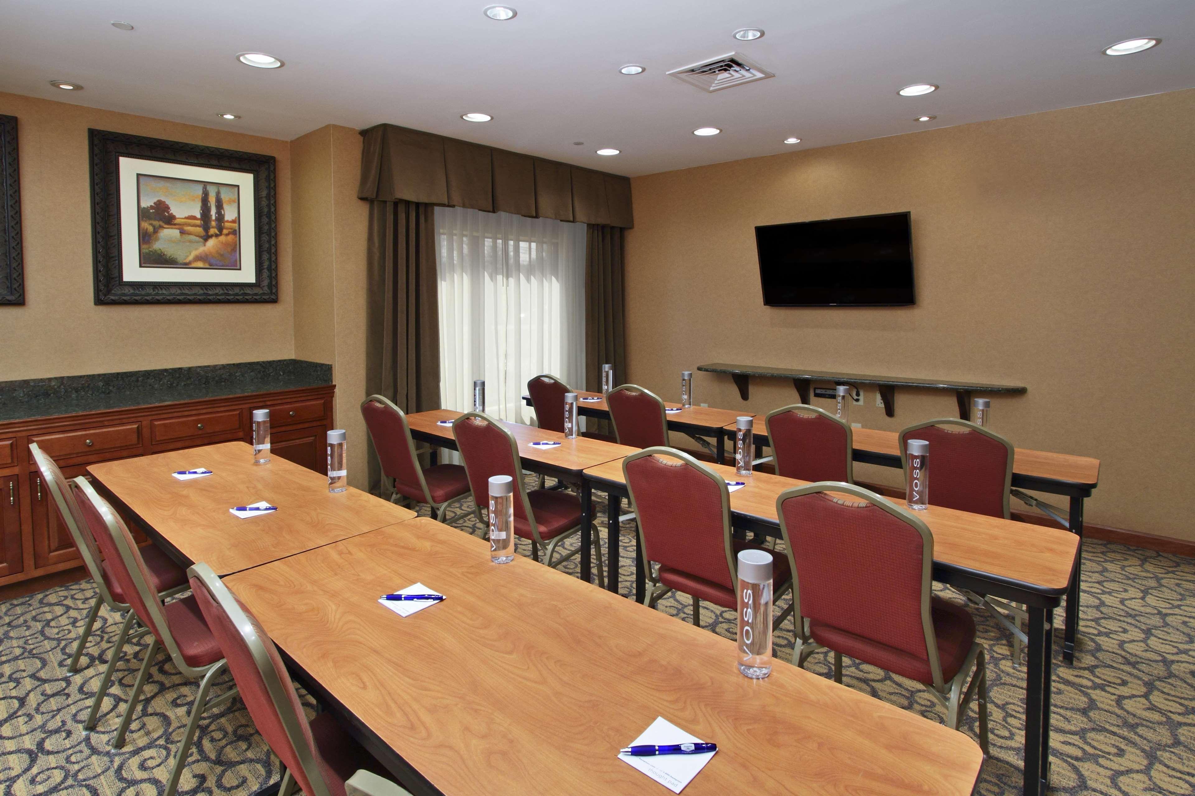 Hampton Inn Принстон Экстерьер фото