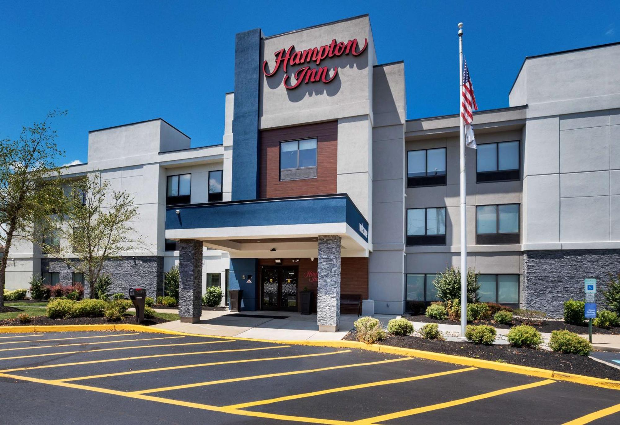 Hampton Inn Принстон Экстерьер фото